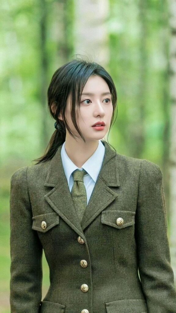 CEO Hong Hae In Là Ai Và Tại Sao Nổi Bật?